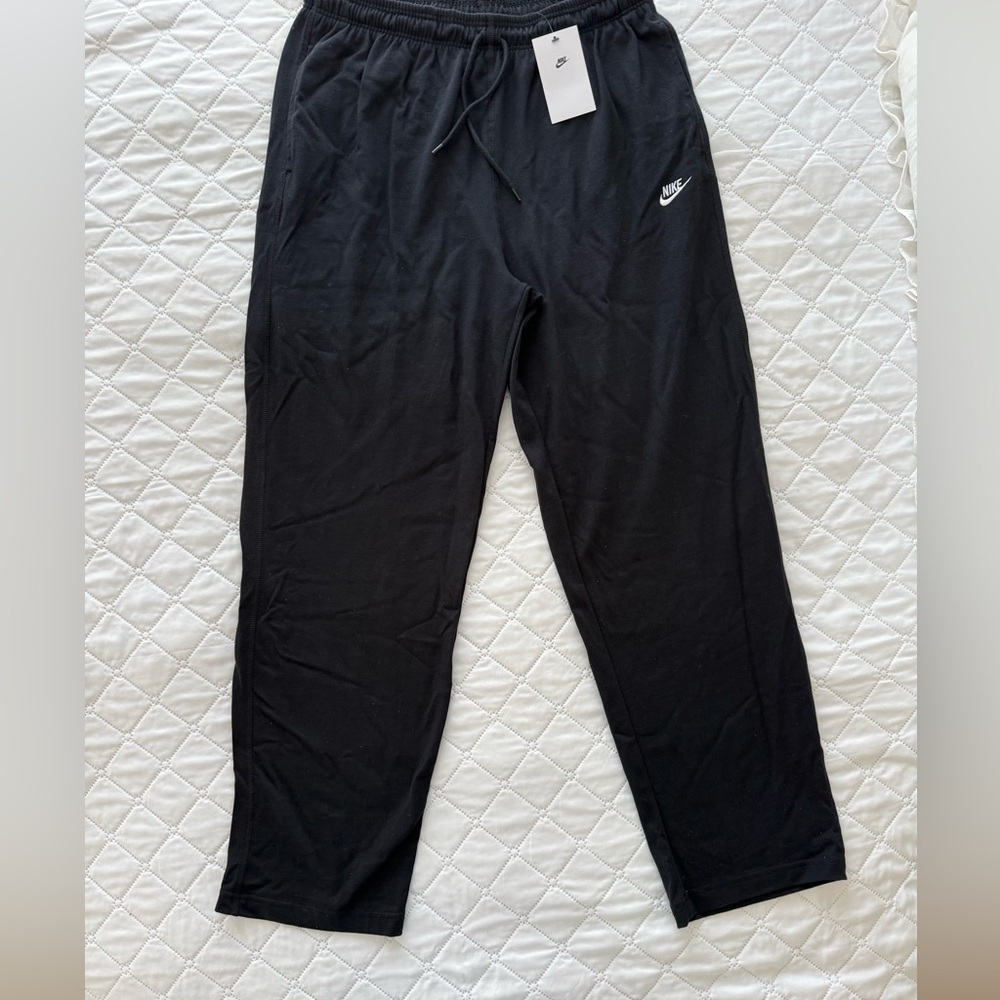 Men’s Lightweight Nike Sweatpants